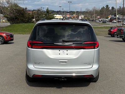 2023 Chrysler Pacifica Limited AWD