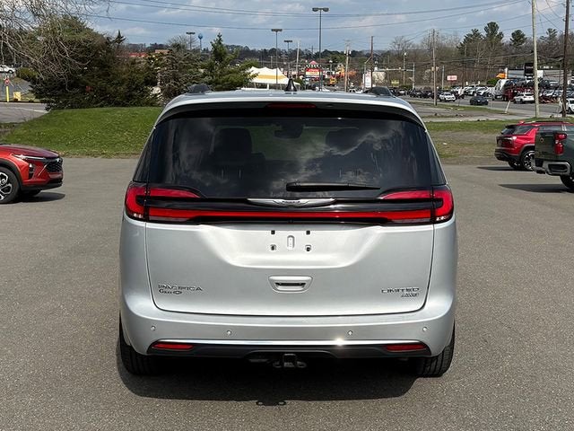 2023 Chrysler Pacifica Limited AWD