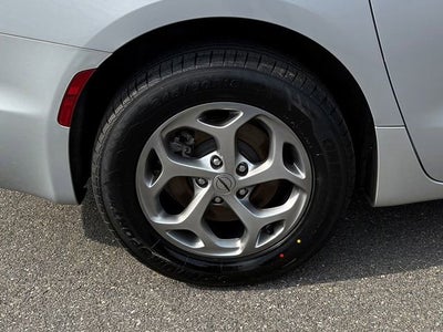 2023 Chrysler Pacifica Limited AWD