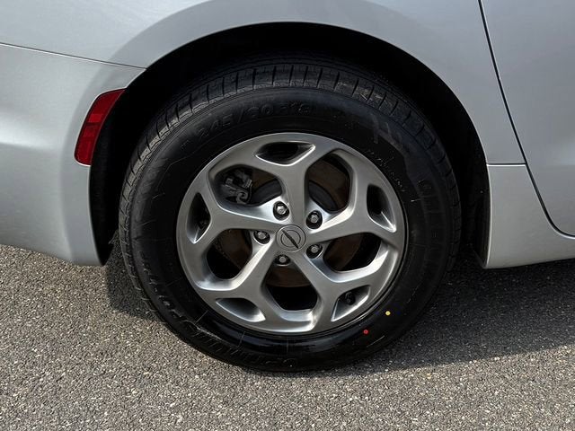 2023 Chrysler Pacifica Limited AWD