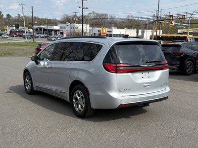 2023 Chrysler Pacifica Limited AWD