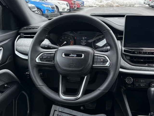 2024 Jeep Compass Latitude Lux