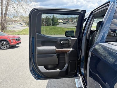 2021 GMC Sierra 1500 4WD Crew Cab Short Box SLT