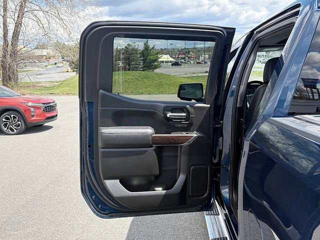 2021 GMC Sierra 1500 4WD Crew Cab Short Box SLT