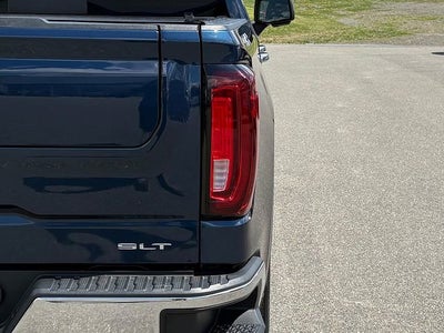 2021 GMC Sierra 1500 4WD Crew Cab Short Box SLT
