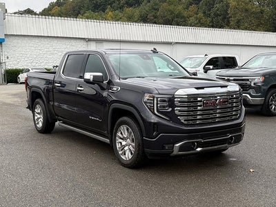 2023 GMC Sierra 1500 4WD Crew Cab Short Box Denali