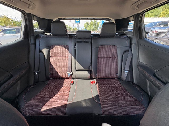 2025 Nissan Kicks SR Intelligent AWD