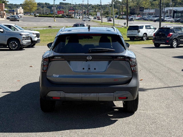 2025 Nissan Kicks SR Intelligent AWD