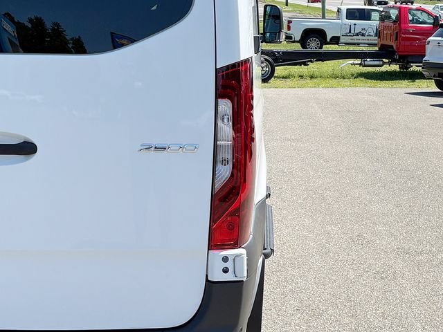 2021 Mercedes-Benz Sprinter 2500 Cargo 144 WB