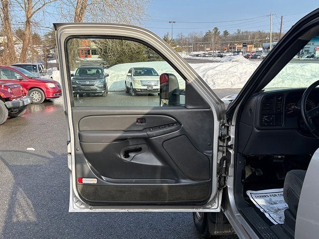 2005 Chevrolet Silverado 3500 HD LS