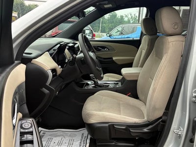 2022 Chevrolet Traverse LS