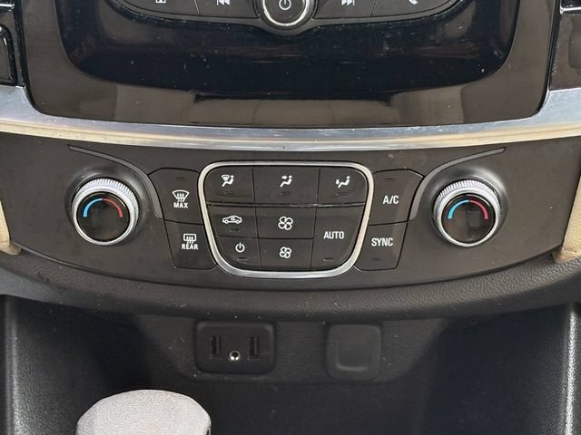 2022 Chevrolet Traverse LS