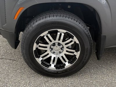2024 Nissan Frontier SL