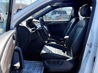 2022 Volkswagen Tiguan SEL R-Line