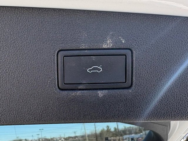 2022 Volkswagen Tiguan SEL R-Line