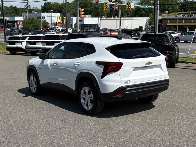 2024 Chevrolet Trax LS