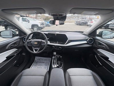 2025 Chevrolet Trax LT